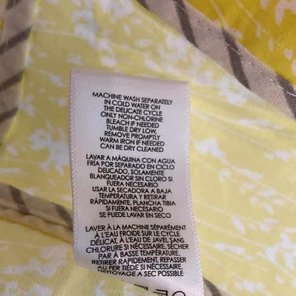 Fun and bright CABI jacket excellent condition - Picture 7 of 7